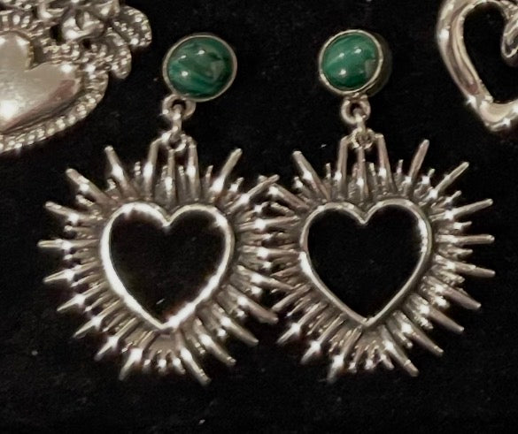 Frida Kahlo inspired earrings -  Sacred Heart with Malachite studs