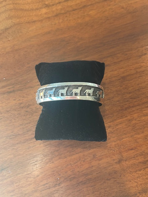 Sterling Silver Wolf Motif Cuff Bracelet – Southwestern Inspired